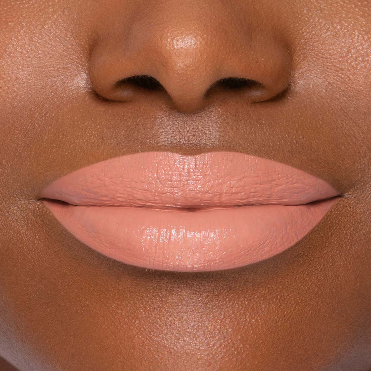 LADY BOLD LIPSTICK  (LABIAL CREMOSO)